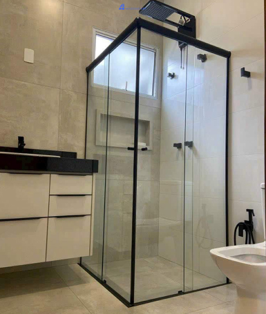 Vách kính phòng tắm